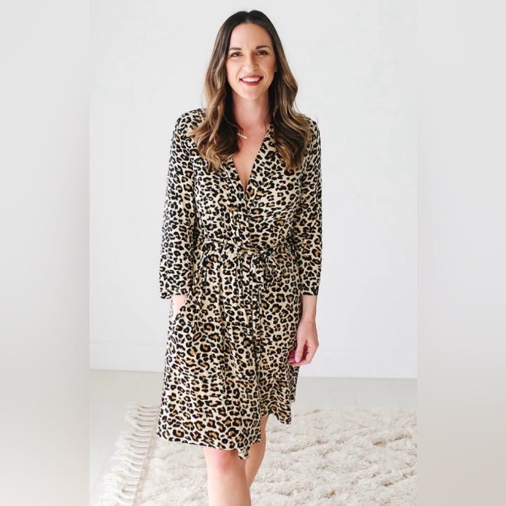 NEW Posh Peanut Women’s Lana Leopard Print Robe Size L/XL. Viscose Bamboo